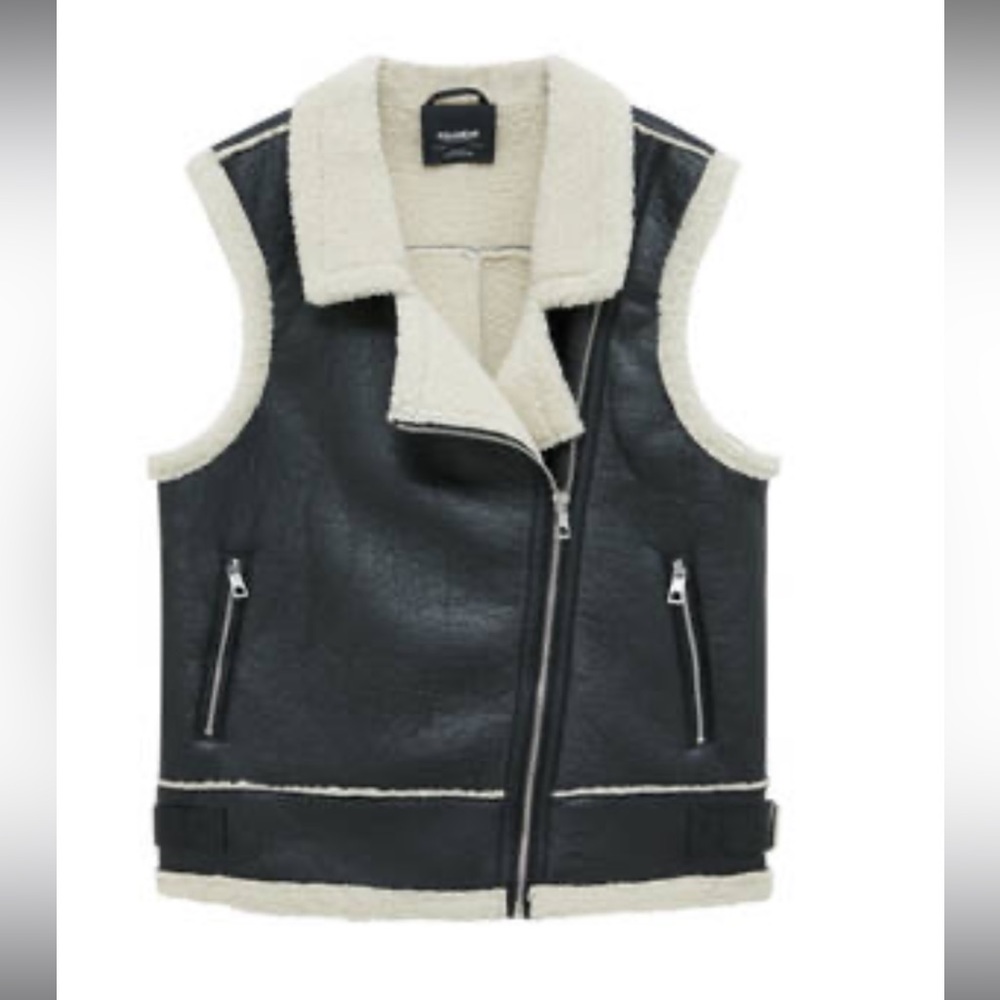 Pull and bear faux sherling vest